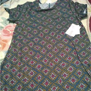 Bnwt lularoe small Carly